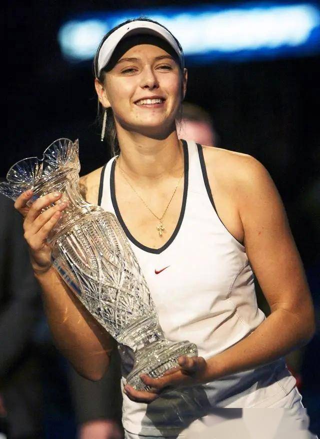 NG28-包含莎拉波娃在拜仁比赛中大比分获胜，锐不可当引发热议！热度持续攀升的词条