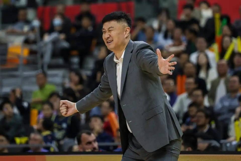 南宫娱乐-包含广厦男篮转会期防线松动，志在NBA季后赛名次提升，目标明确，球探报告显示潜力的词条